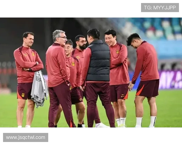 国足备战世预赛主帅调整阵容新星崛起引发球迷期待全力冲击出线目标 国足备战世预赛主帅调整阵容新星崛起引发球迷期待全力冲击出线目标