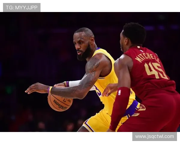 篮网逆转湖人迎来四连胜 詹姆斯伤情持续影响球队表现